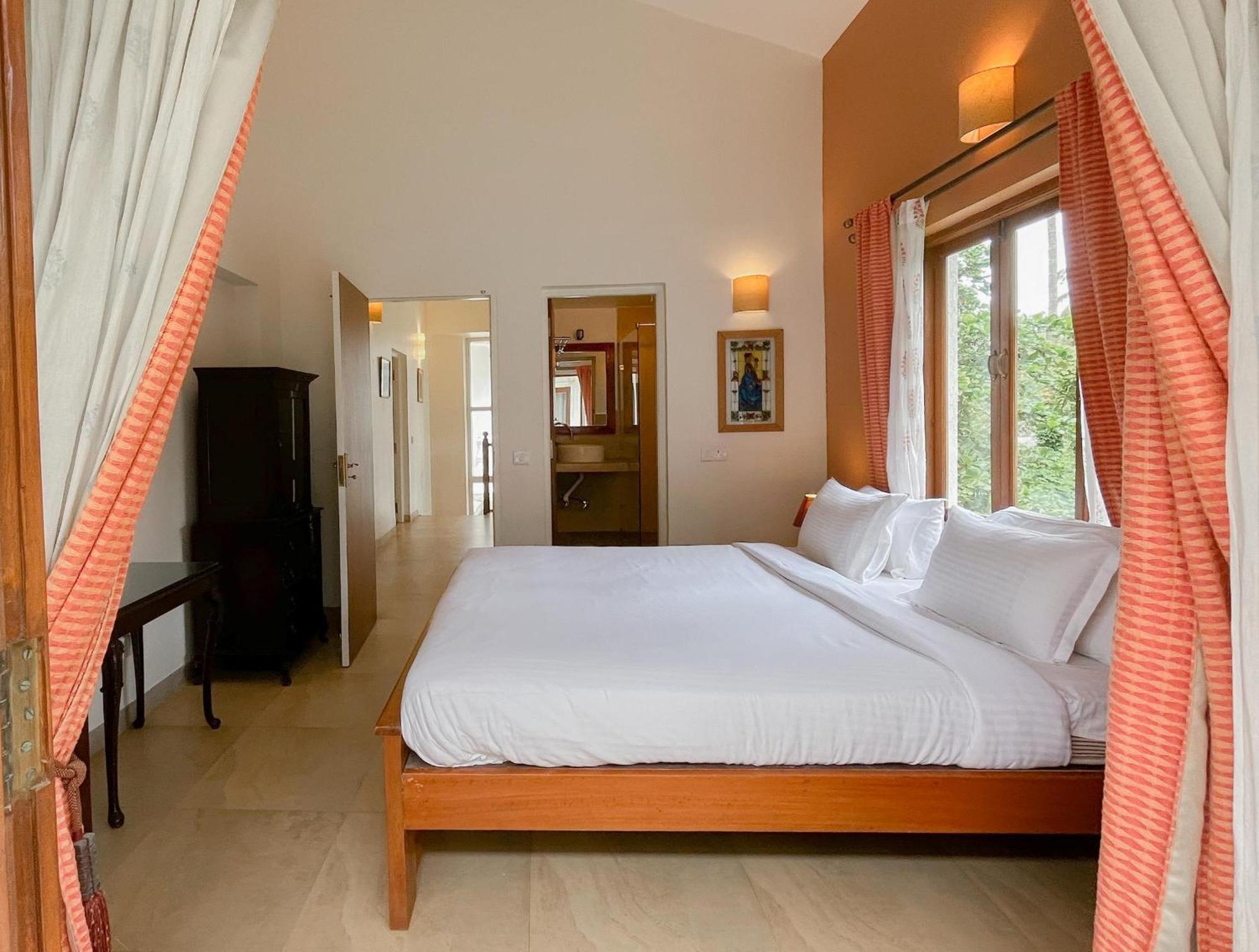 Rainforest - Casa Azure 5 Min Walk To The Beach Calangute Exteriér fotografie